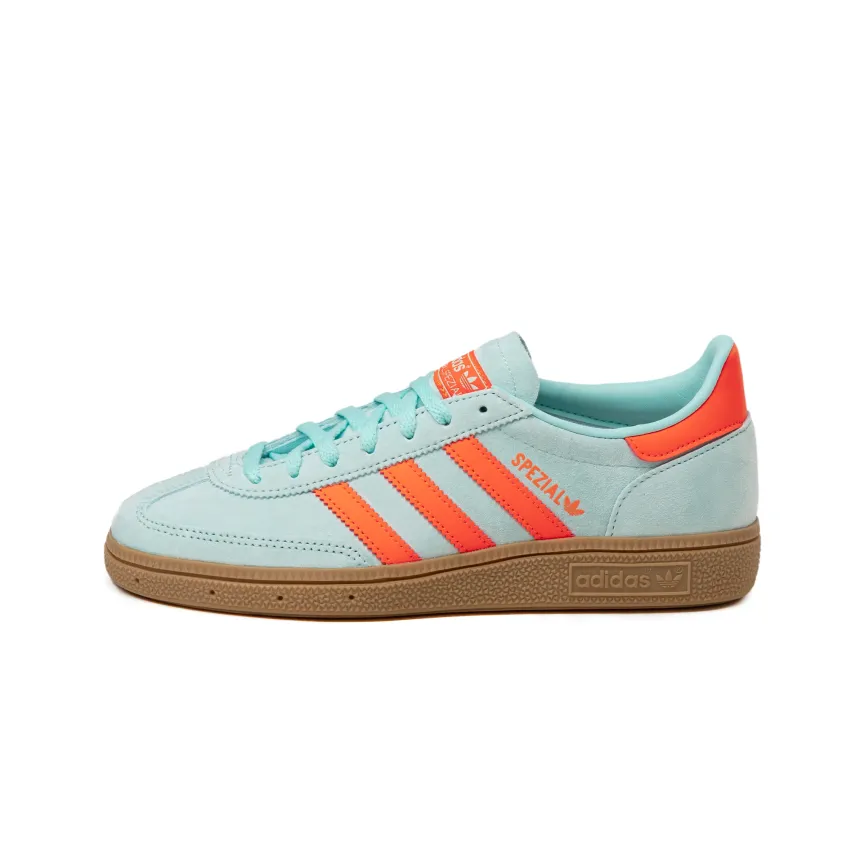 af1832f904de0fe35183c09bc8b0d2667676e956b41b49397c7303e641fbb084.webp